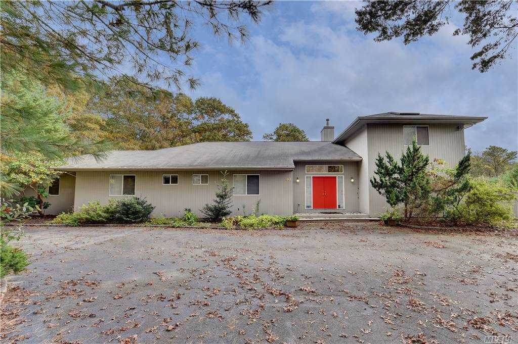 10 Jeffrey Lane - Photo 1