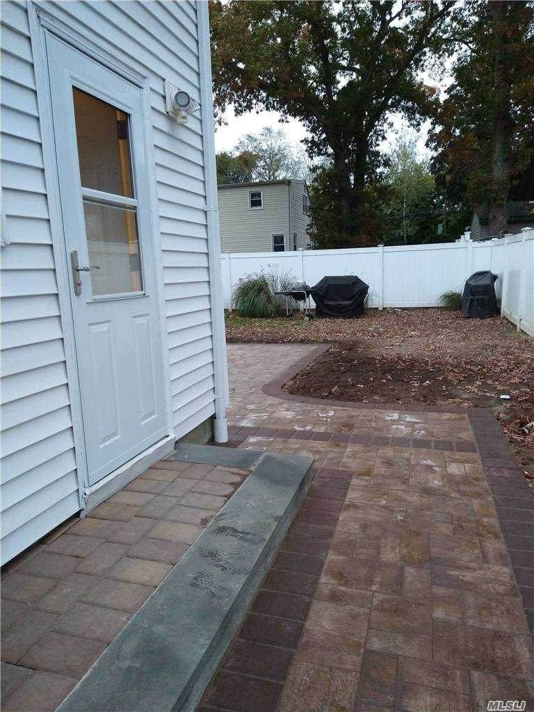 19 Lakeway Drive - Photo 1