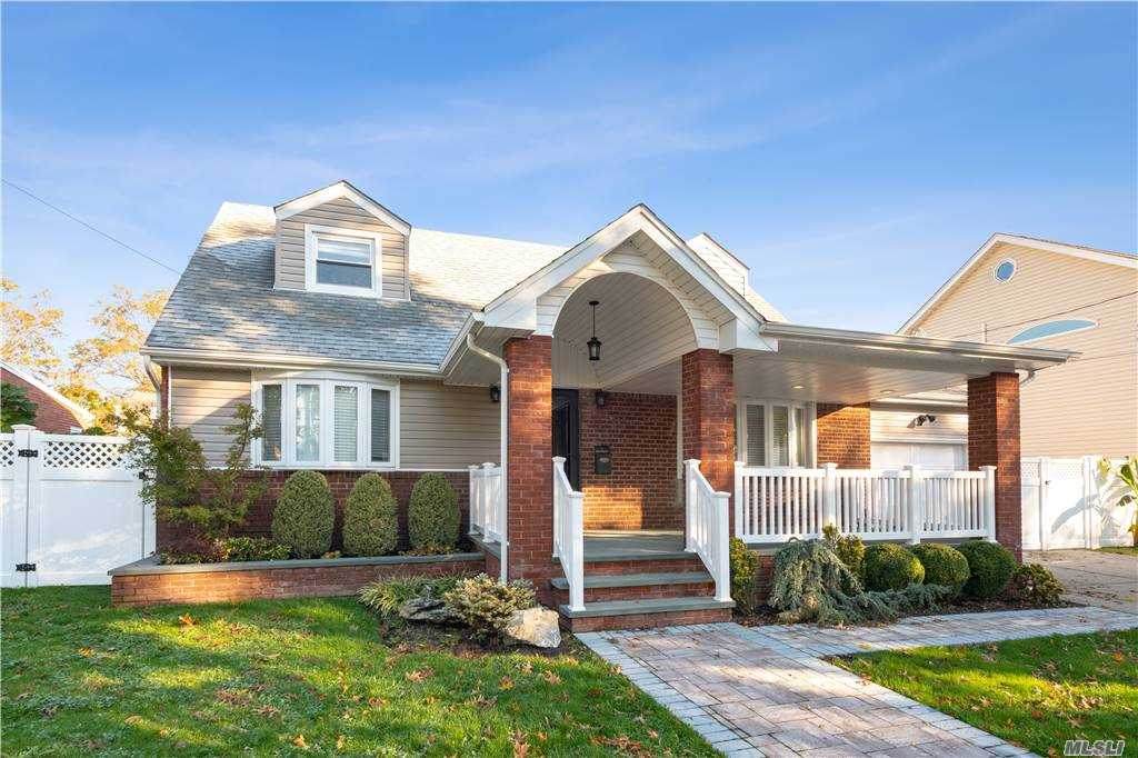 882 Schroeter Avenue - Photo 1