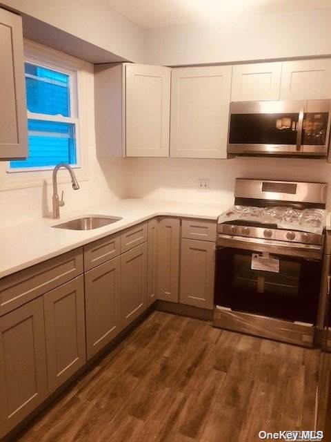 434 B 48 St - Photo 1