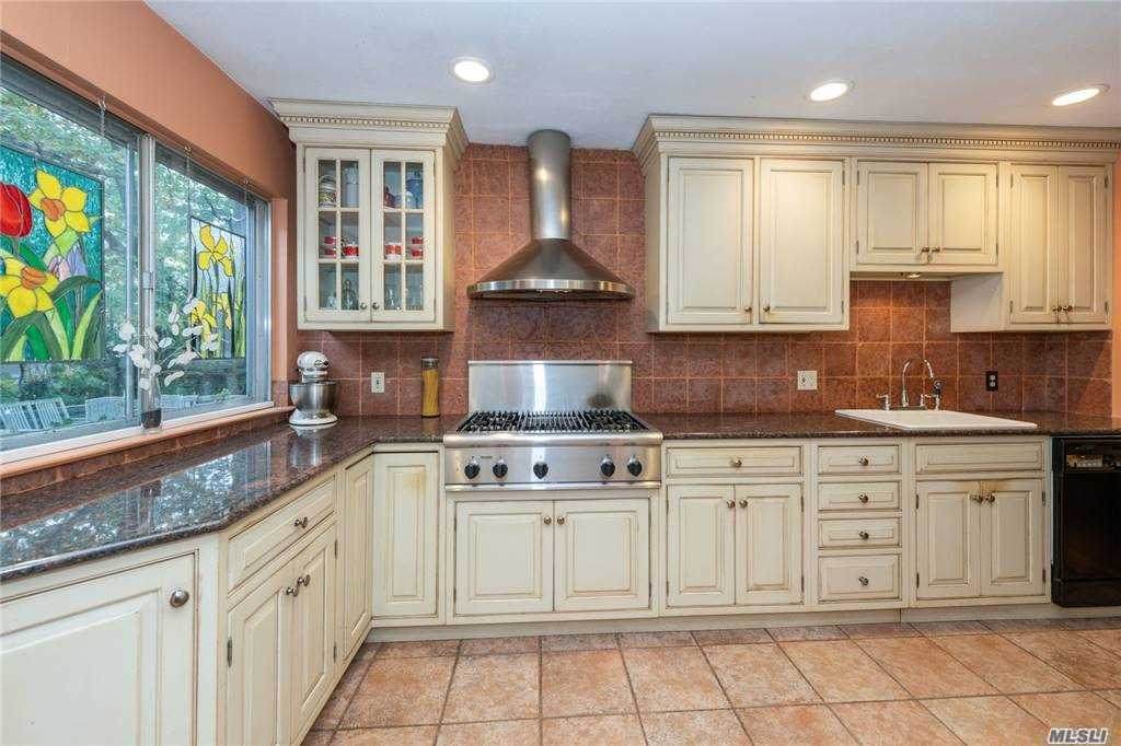 14 Mansfield Ln - Photo 1
