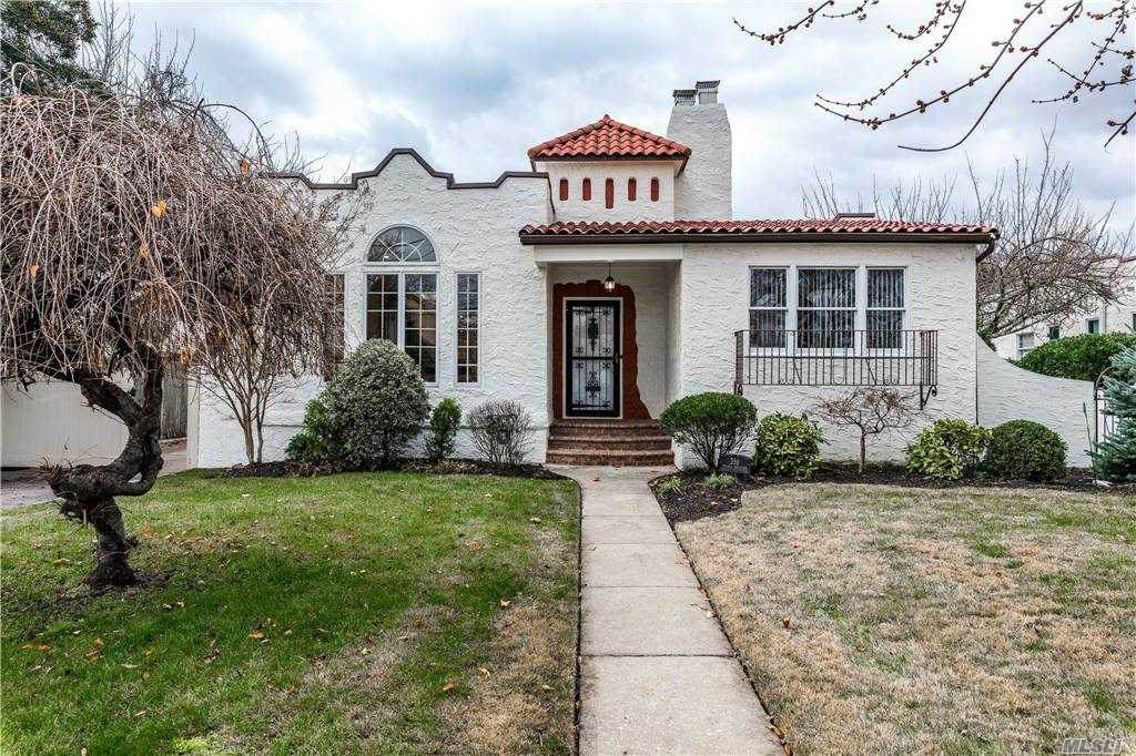 356 Frankel Boulevard - Photo 1