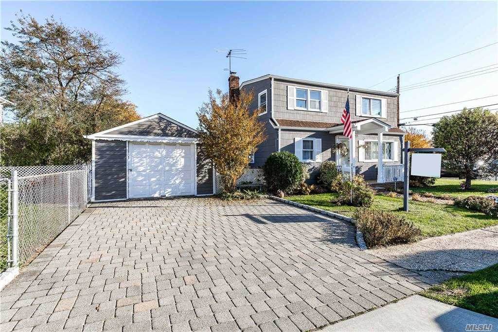 203 Lincoln Street - Photo 1