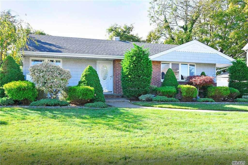 7 Dennis Lane - Photo 1