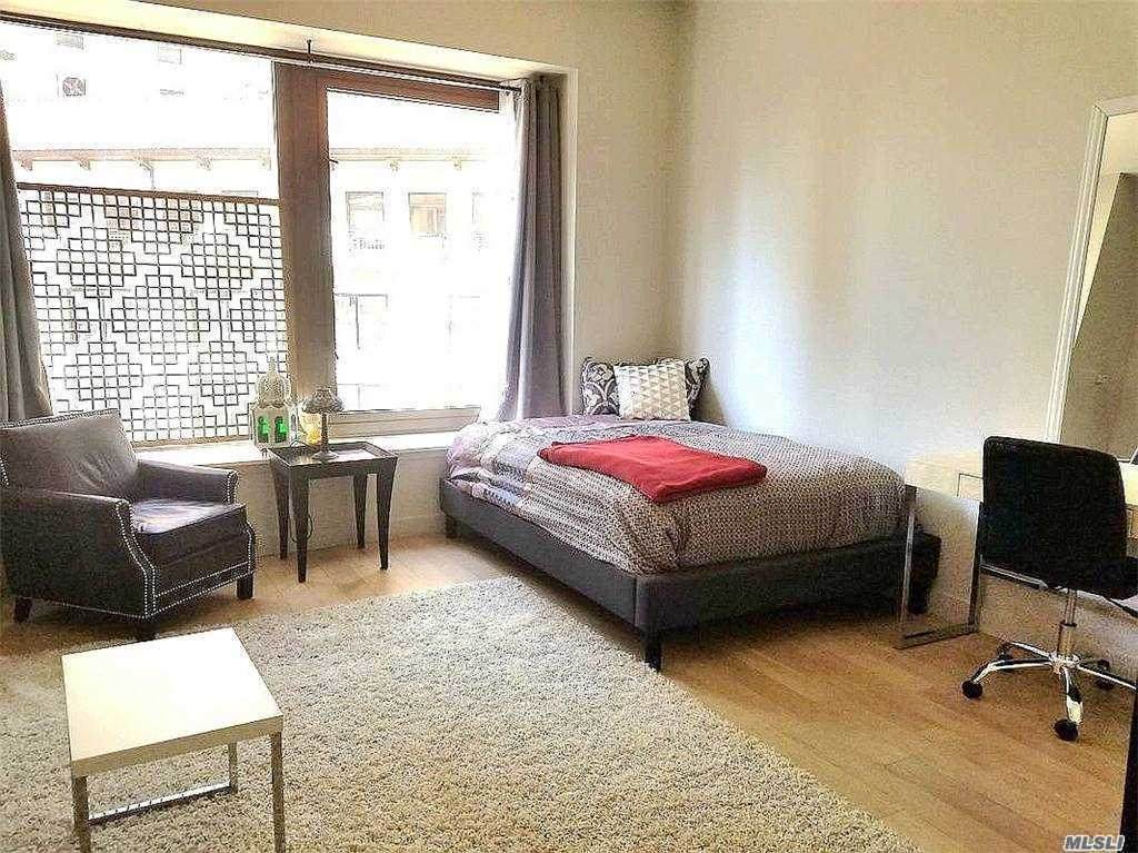 75 Wall St - Photo 1