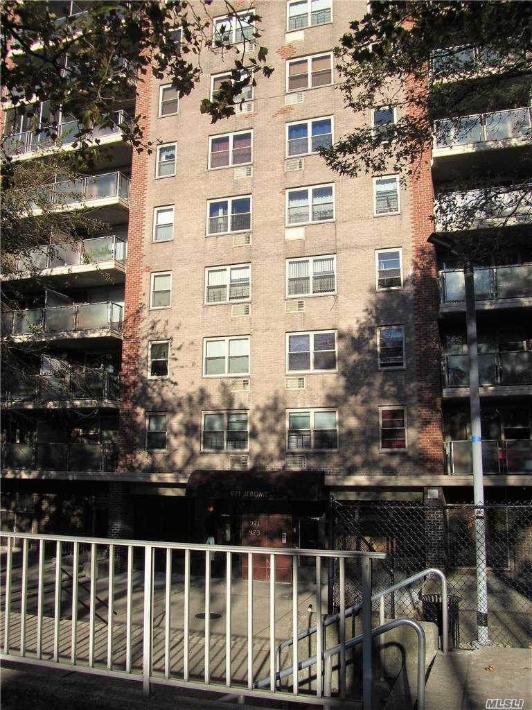 971 Jerome Street - Photo 1