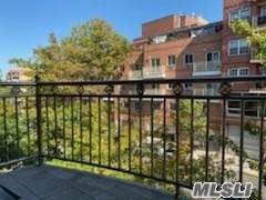 35-06 Leavitt Street - Photo 1