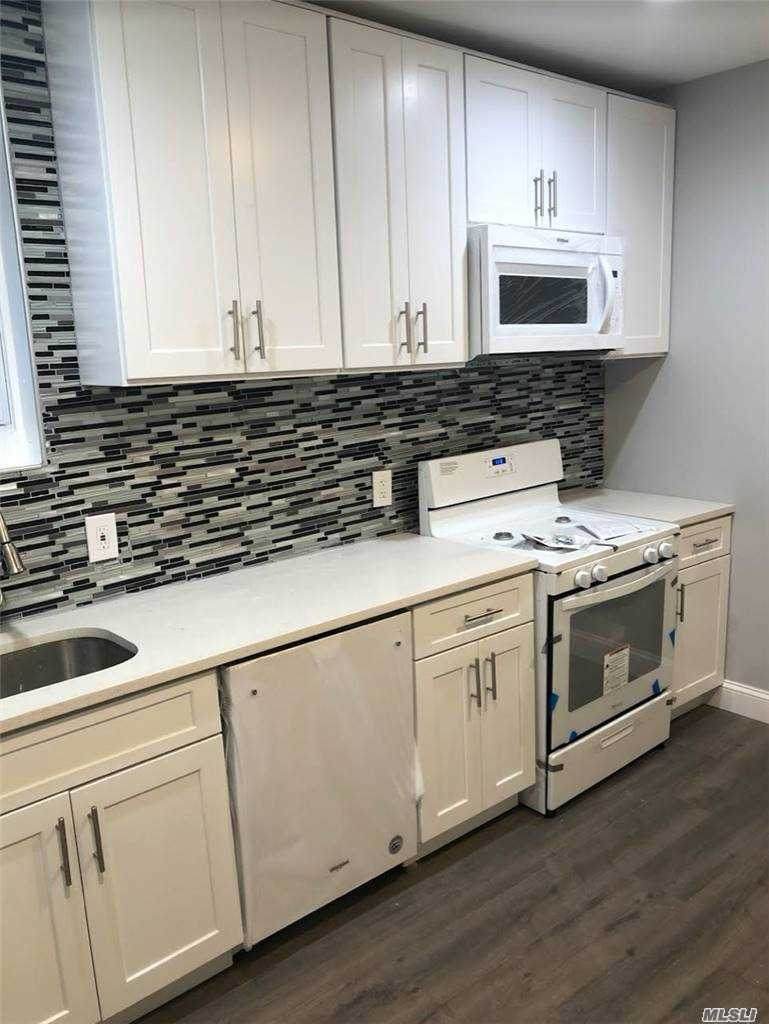 693 Cauldwell Avenue - Photo 1
