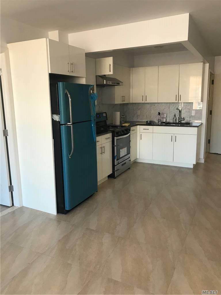 838 41 Street - Photo 1