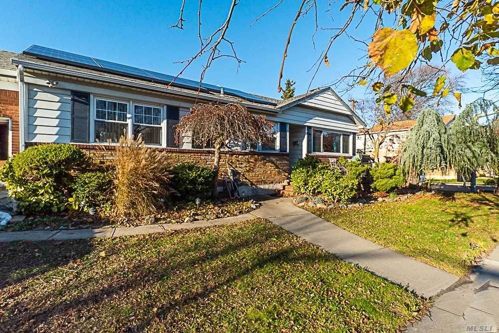 424 Peninsula Boulevard - Photo 1