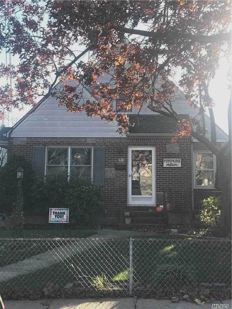 18 Merton Avenue - Photo 1