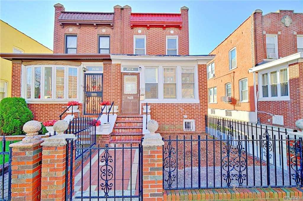 2534 Beverley Road - Photo 1