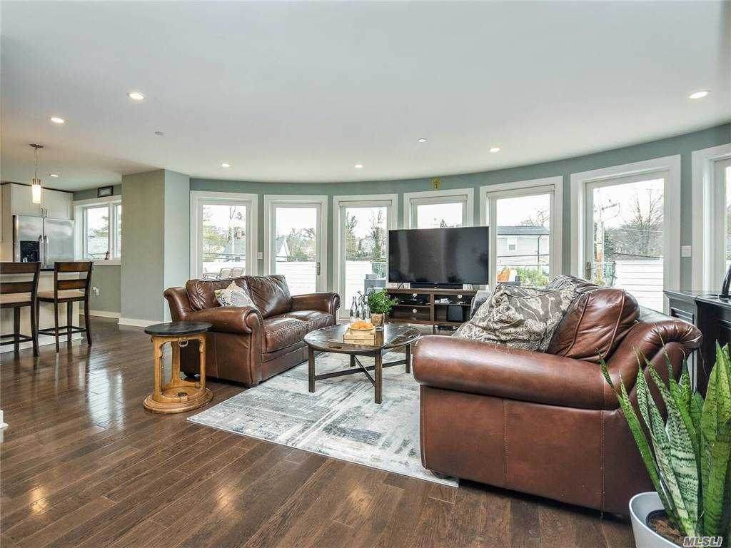 433 Main Street - Photo 1