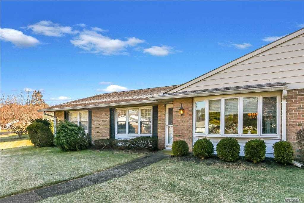 289 Cardiff Court - Photo 1
