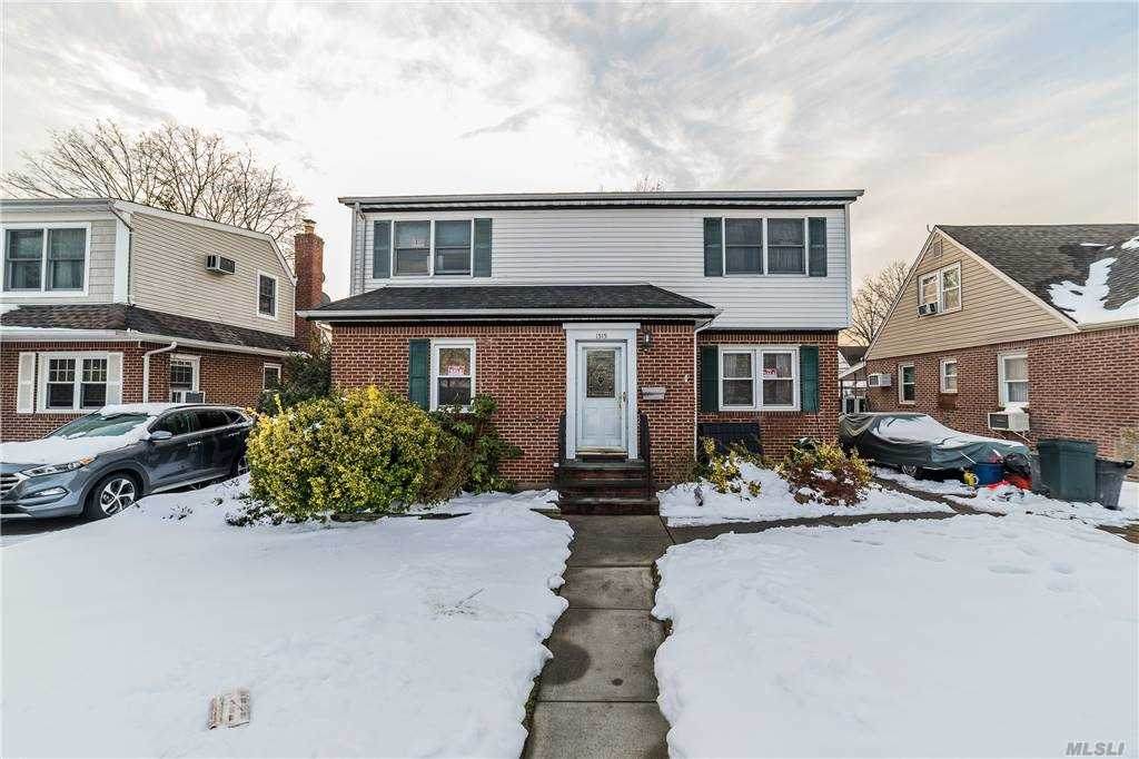 1515 New Hyde Park Drive - Photo 1