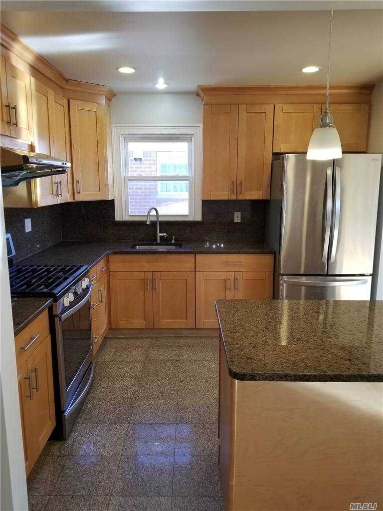 149-03 Beech Avenue - Photo 1