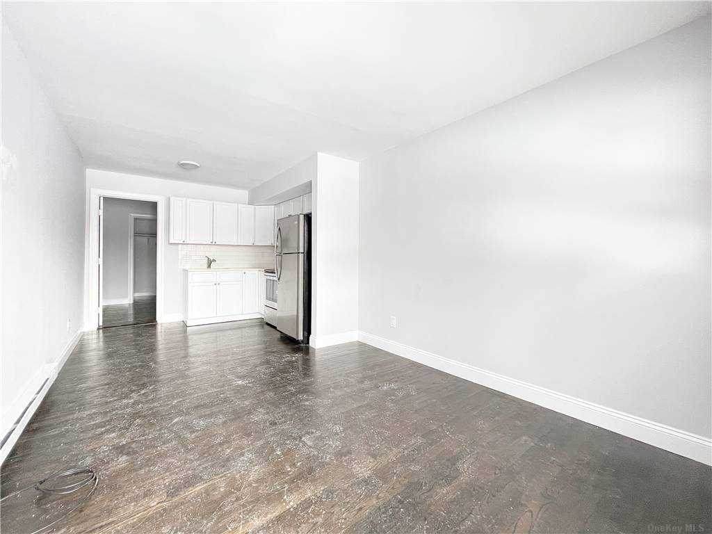 167 Middle Road - Photo 1