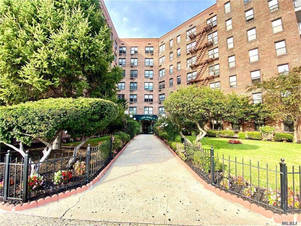 100-25 Queens Boulevard - Photo 1