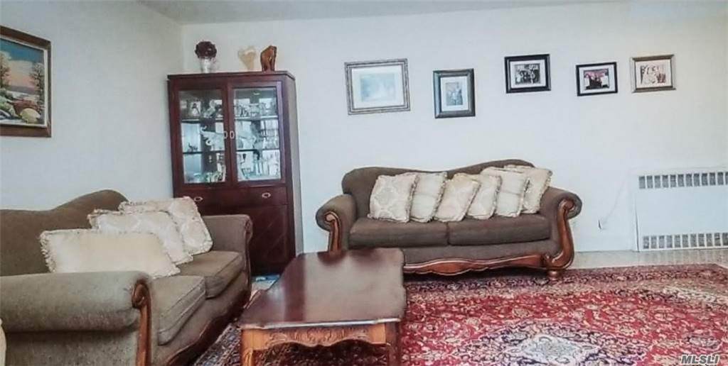 14 Stoner Avenue - Photo 1