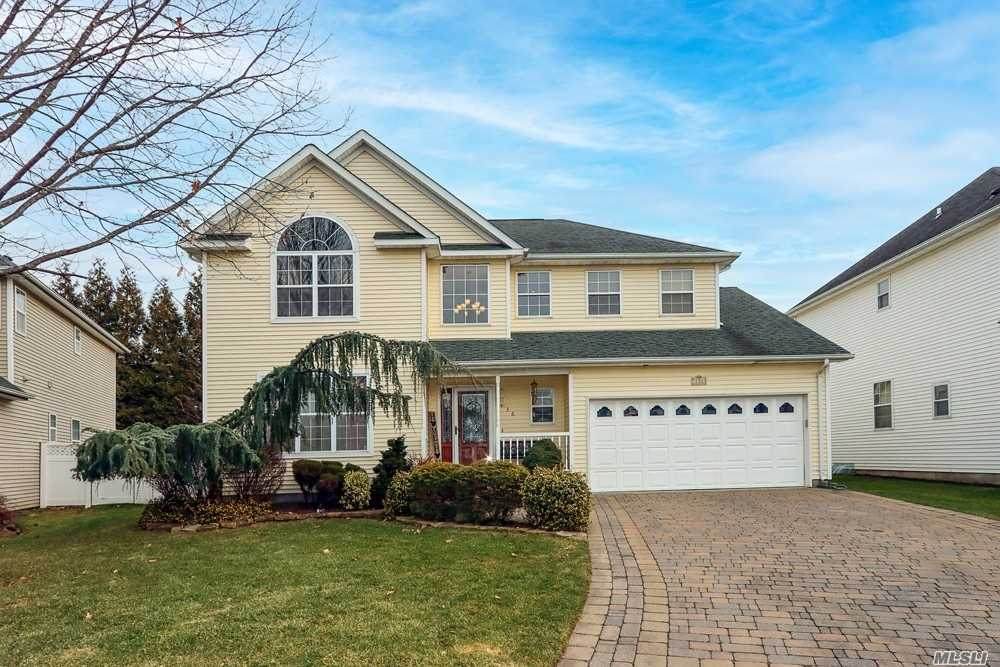 136 Raspberry Court - Photo 1