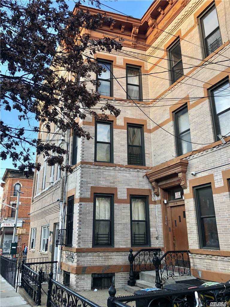 17-03 Stanhope Street - Photo 1
