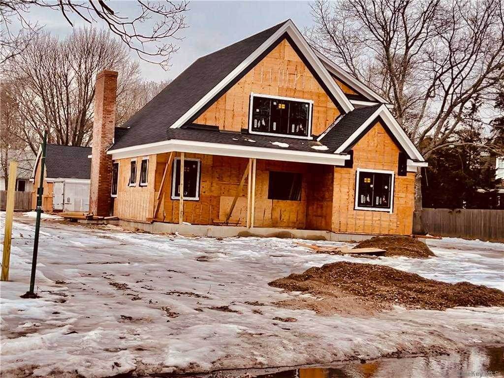 33 Seabreeze Avenue - Photo 1