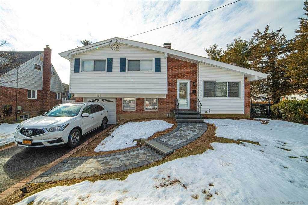 180 18th Street - Photo 1