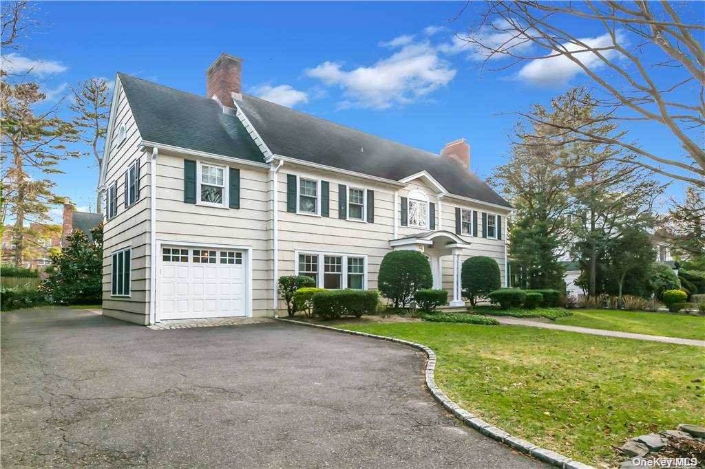 34 Nassau Drive - Photo 1