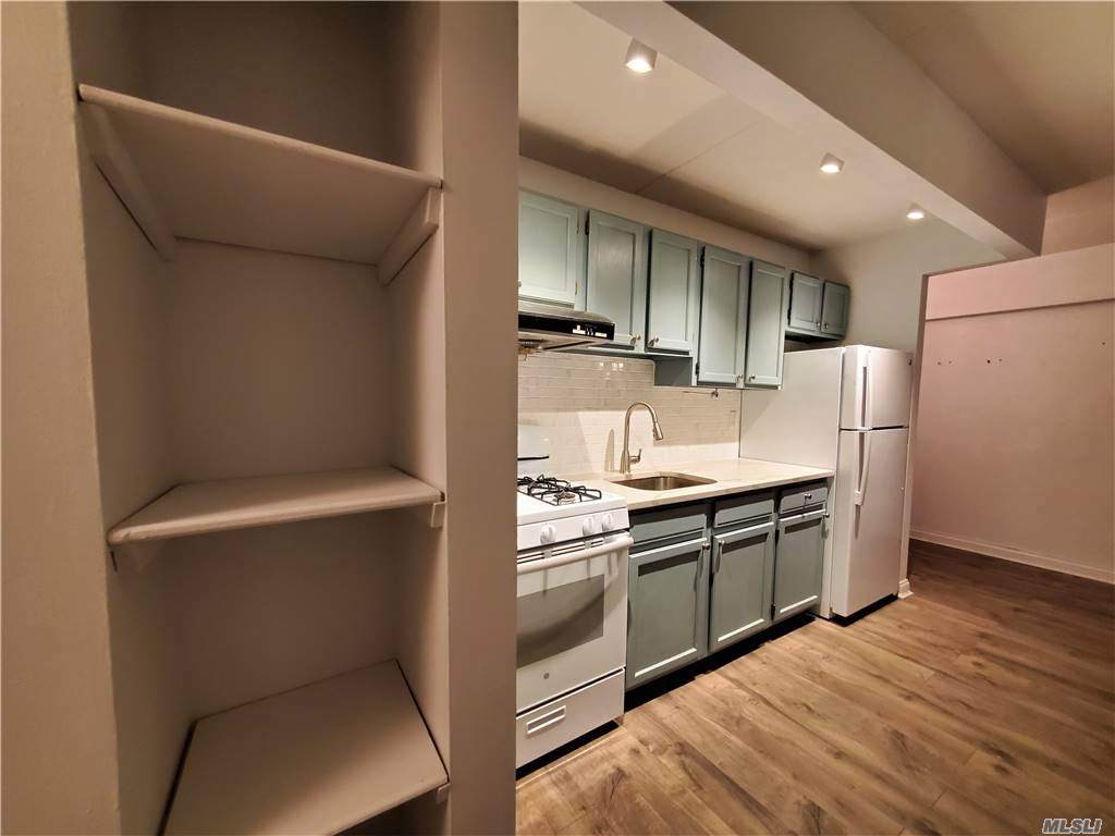 200 Bowery - Photo 1