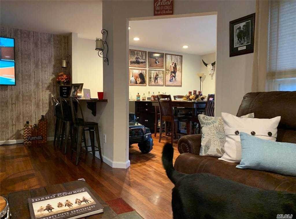 49 Crescent Circle - Photo 1