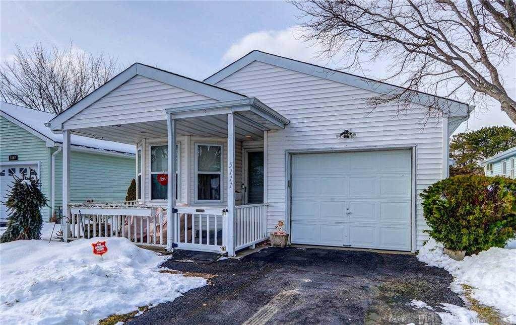 5111 Village Cir E - Photo 1