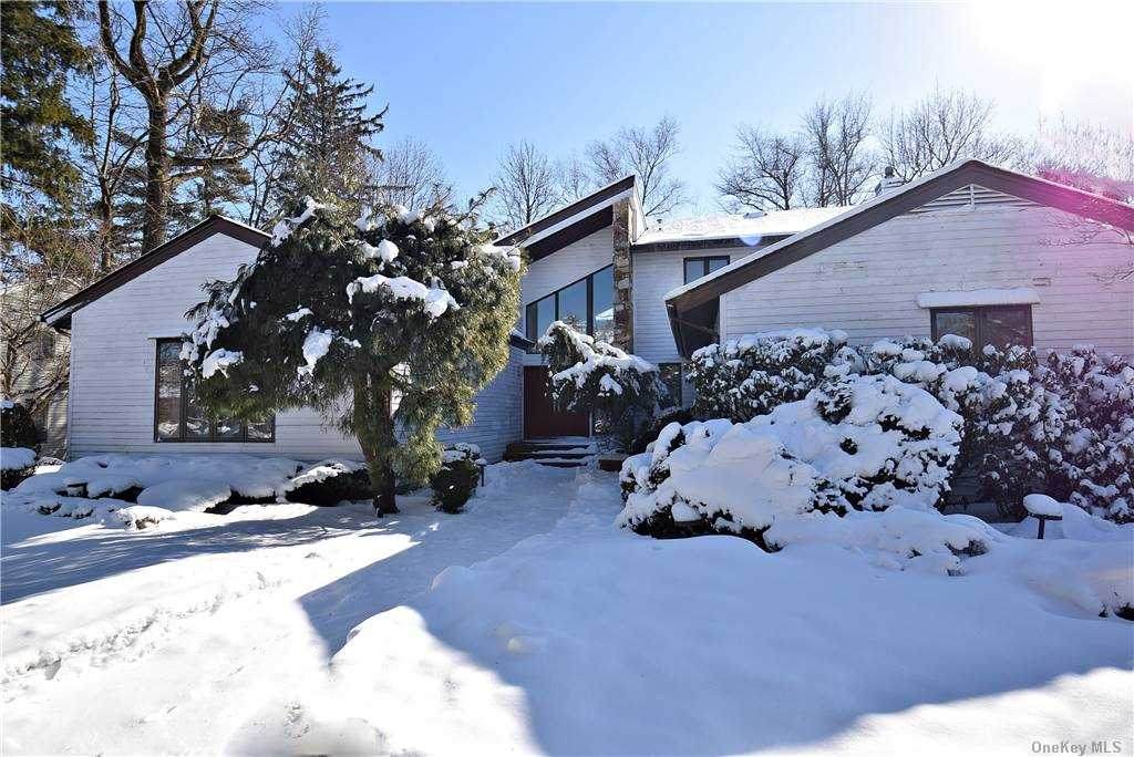 17 Bristol Drive - Photo 1