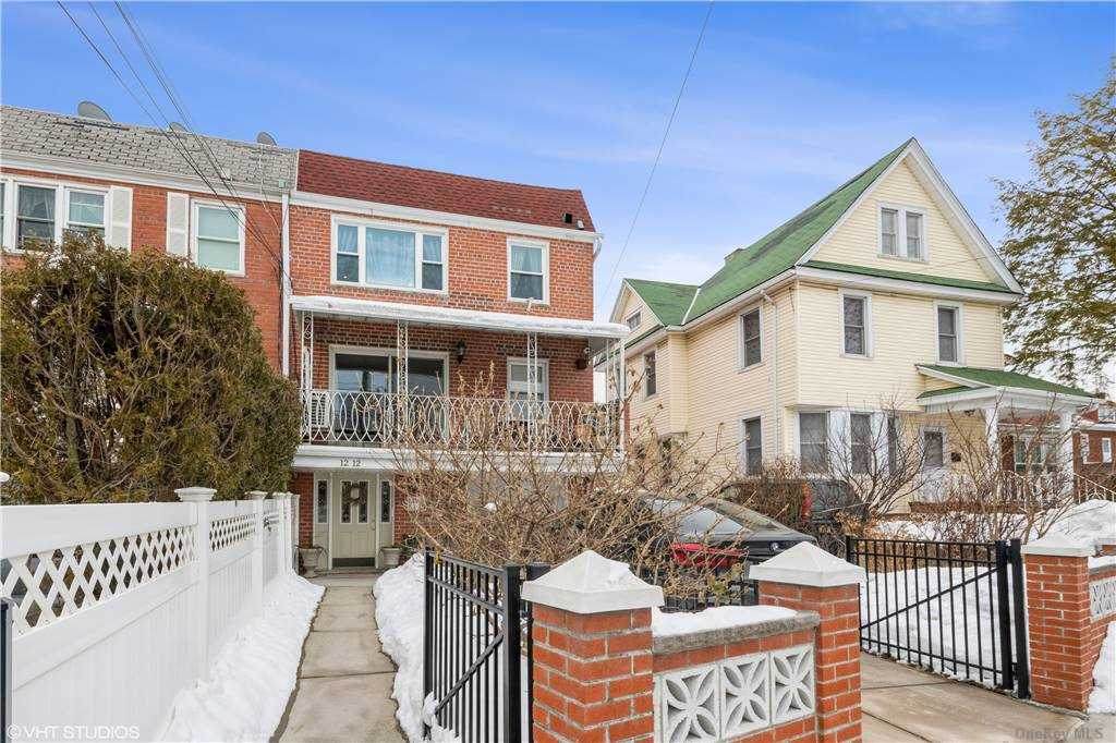 12-12 College Point Boulevard - Photo 1