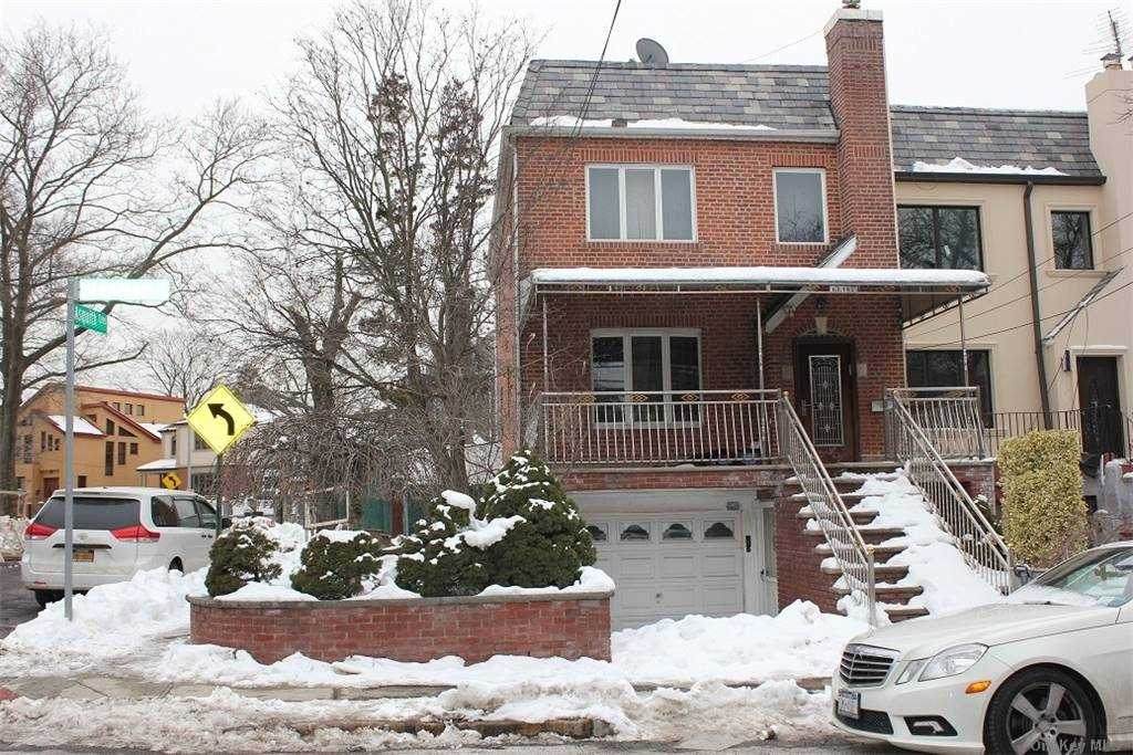 631-92 Alderton Street - Photo 1