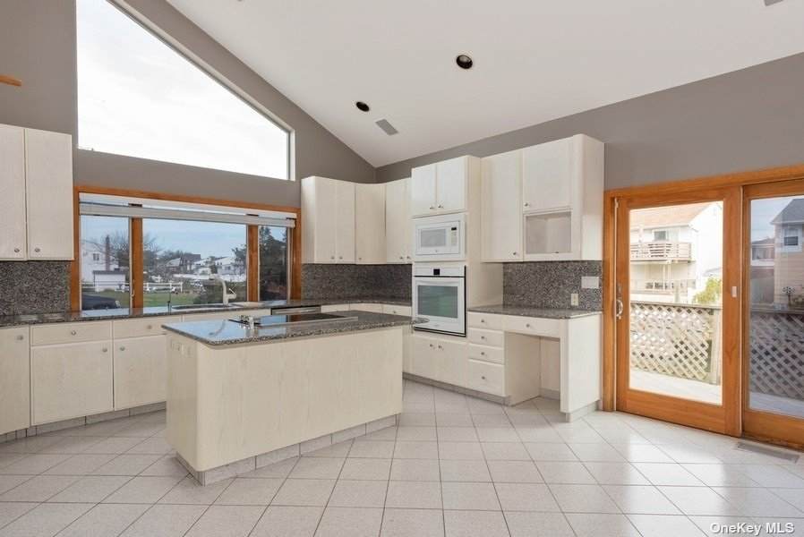 3405 Harbor Point Road - Photo 1