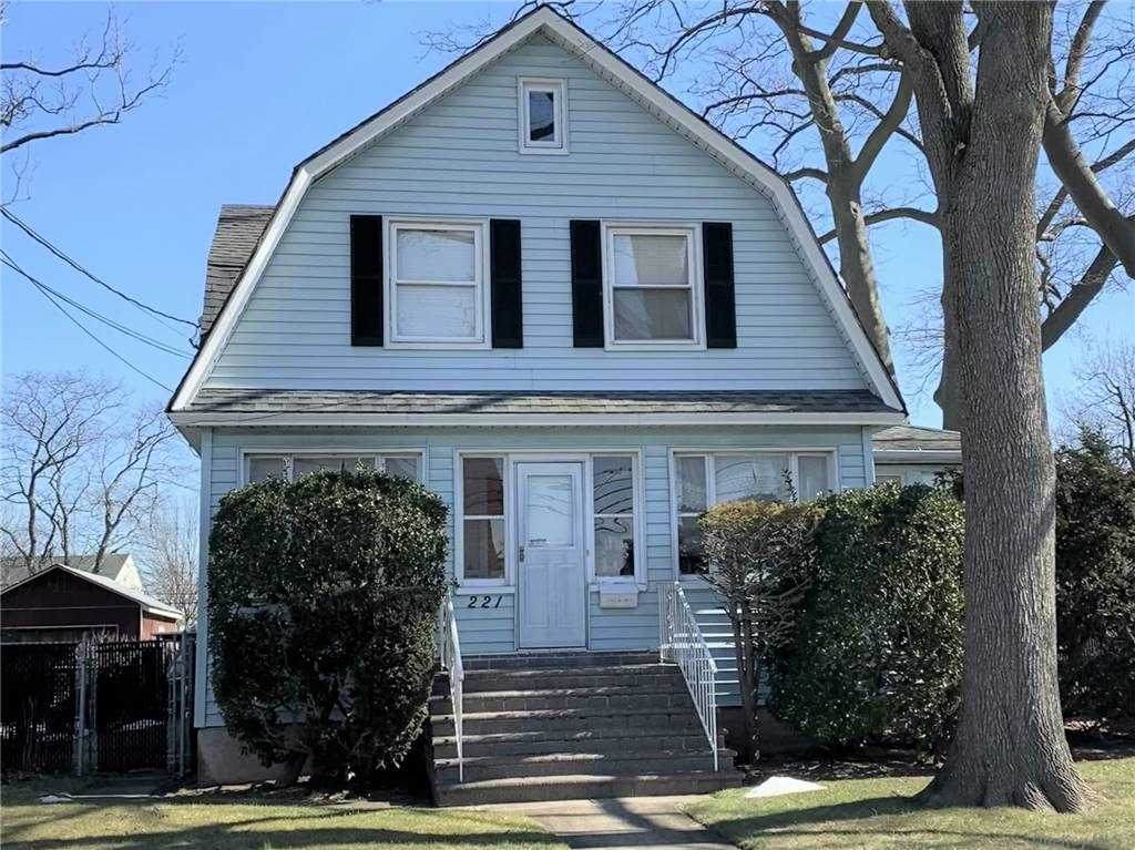 221 Miller Avenue - Photo 1