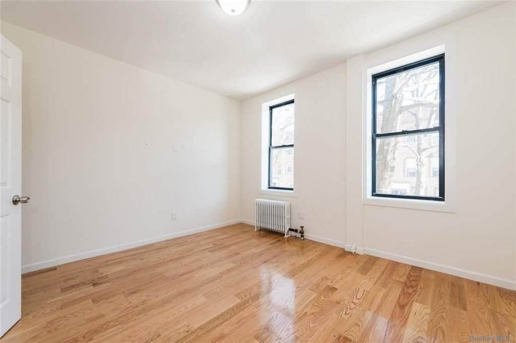 34-10 42nd Street - Photo 1