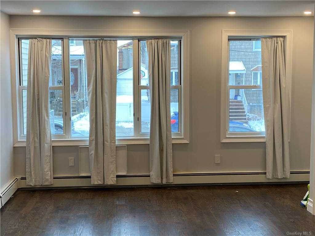 20-29 125th Street - Photo 1
