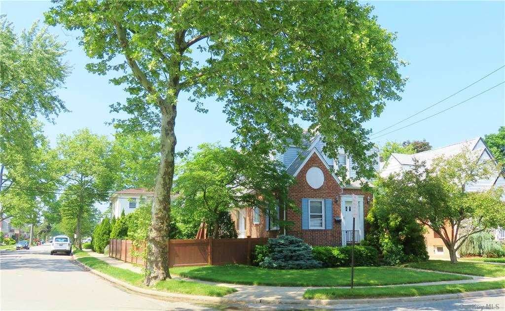 42 Maple Drive - Photo 1
