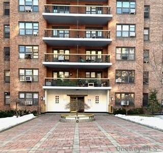 67-76 Booth Street - Photo 1
