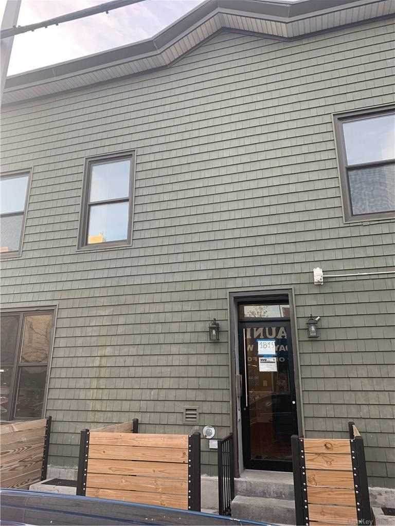 1815 Putnam Alley - Photo 1
