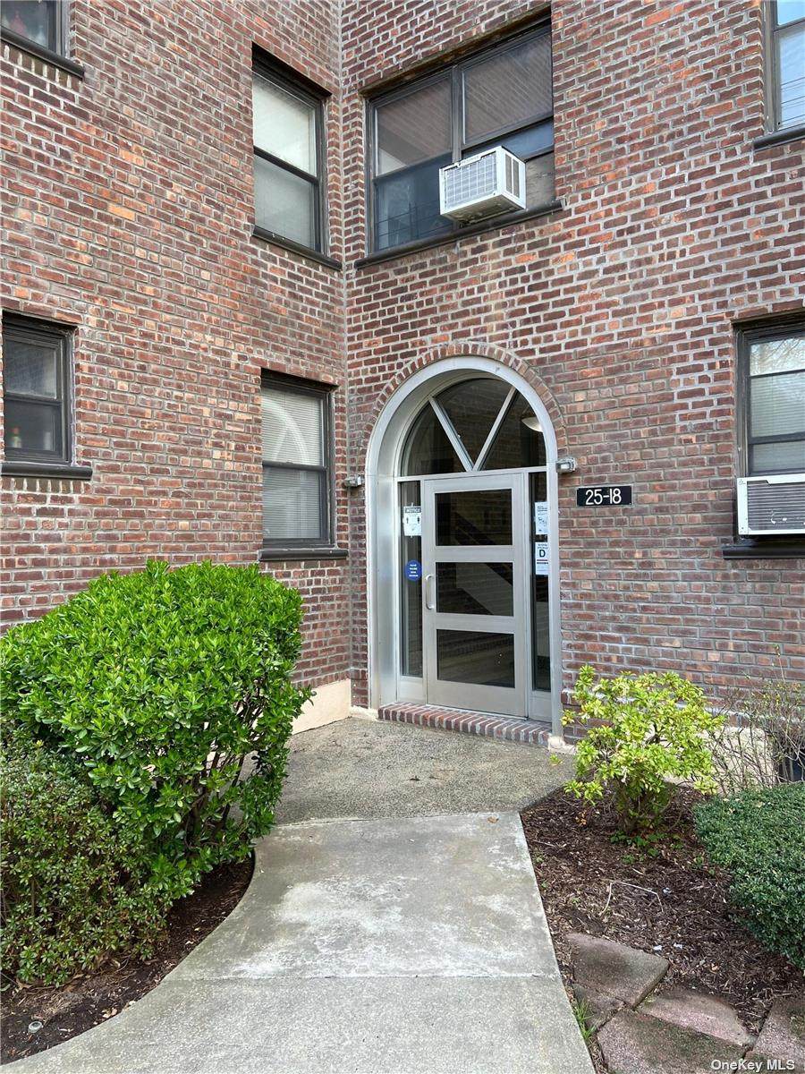 25-18 Union Street - Photo 1