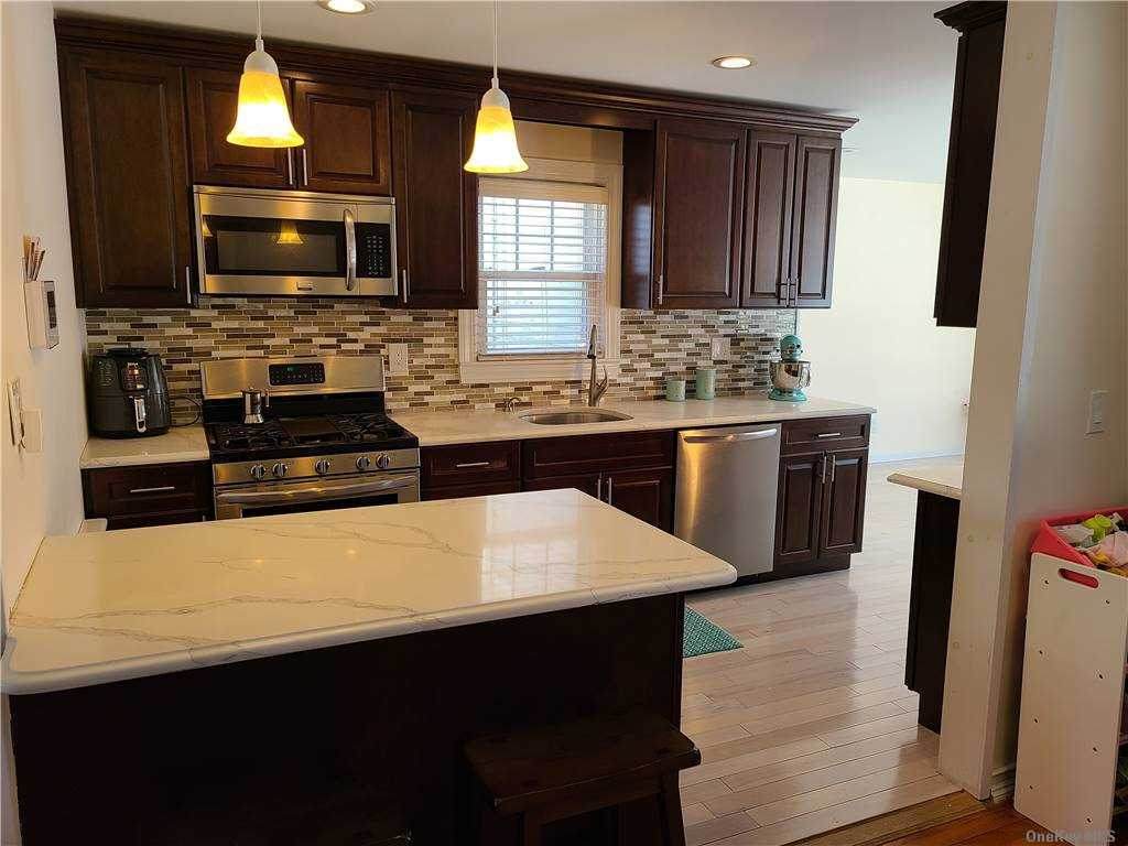 21 Brompton Road - Photo 1