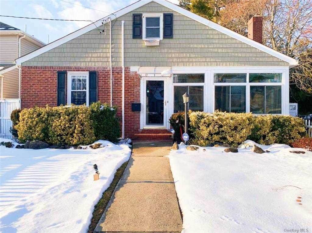 182 Plainview Road - Photo 1