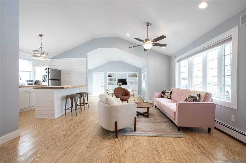 28 Willow Street - Photo 1