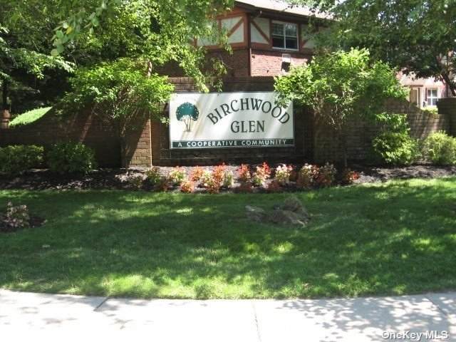 10 Glen Hollow Drive - Photo 1