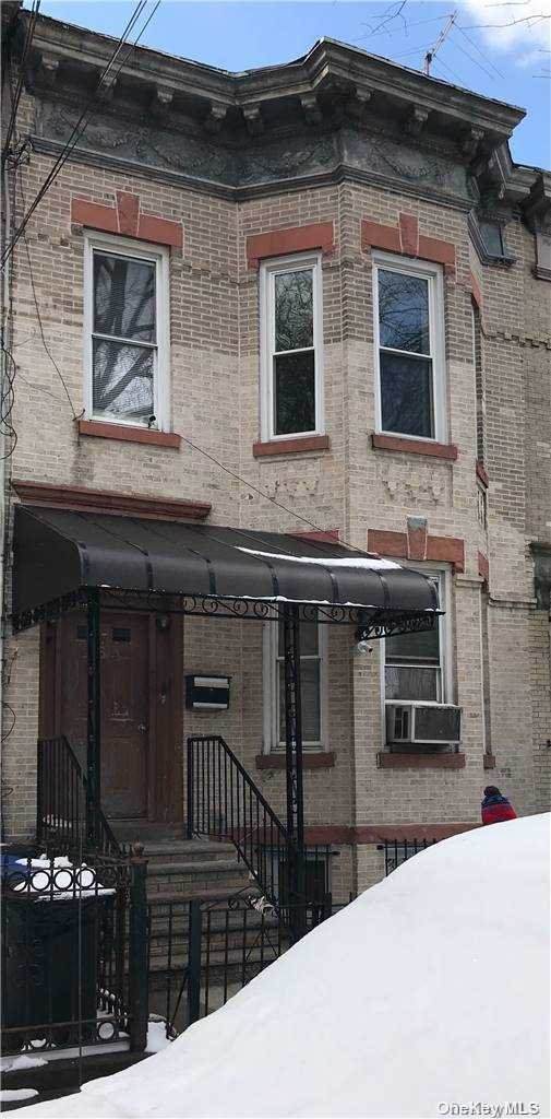 264 Grant Avenue - Photo 1