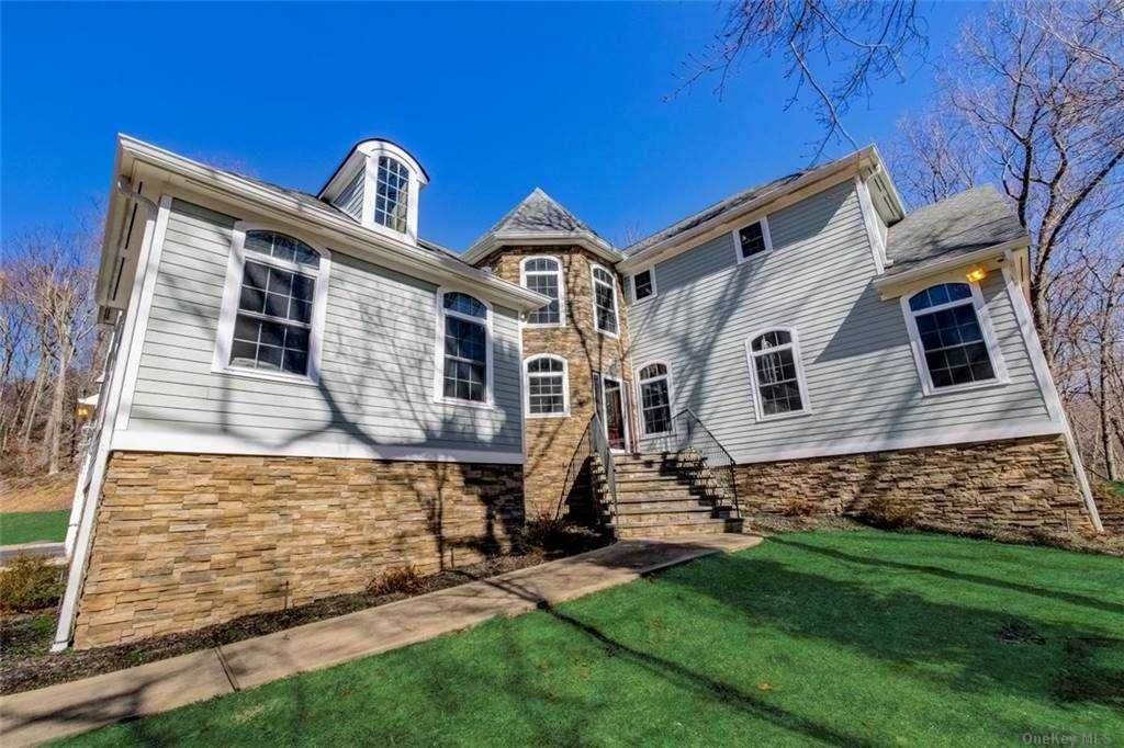 12 Spring Hollow Road - Photo 1