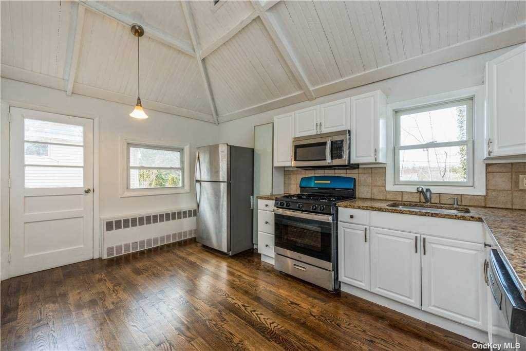 32 Grove Street - Photo 1