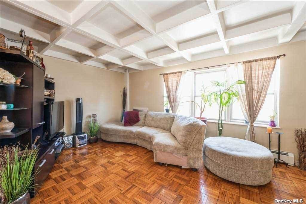 147-27 Charter Road - Photo 1